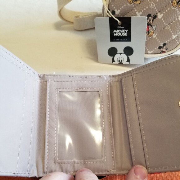 Disney Mickey Mouse Quilted Crossbody Bag & Matching Wallet - NWT - Picture 5 of 7